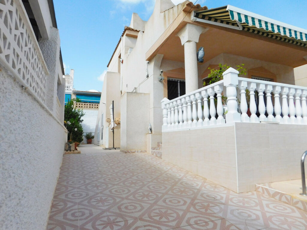 Detached Villa Blue Lagoon Alicante - imagen 4
