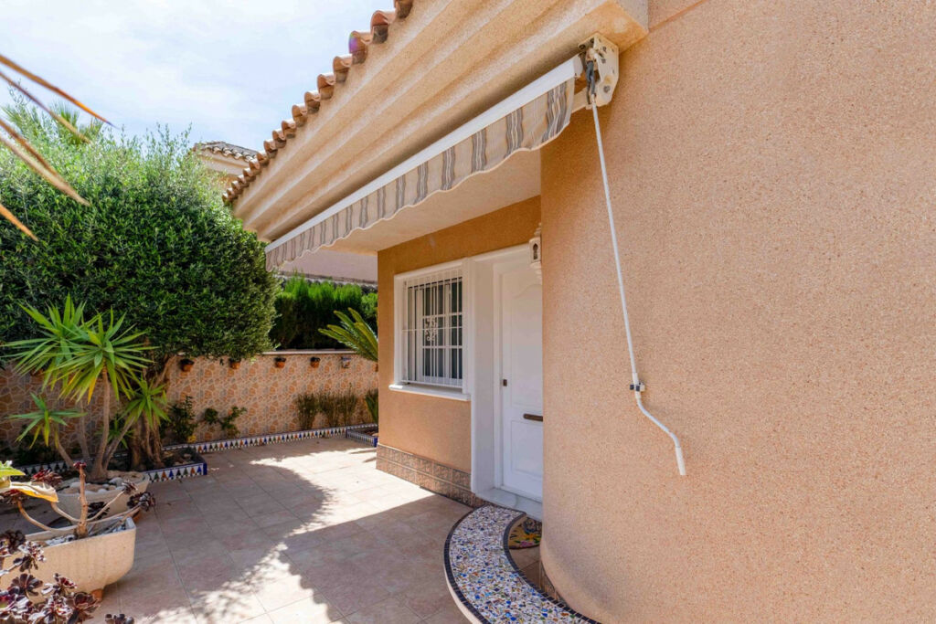 Detached Villa Punta Prima Alicante - zdjęcie 44