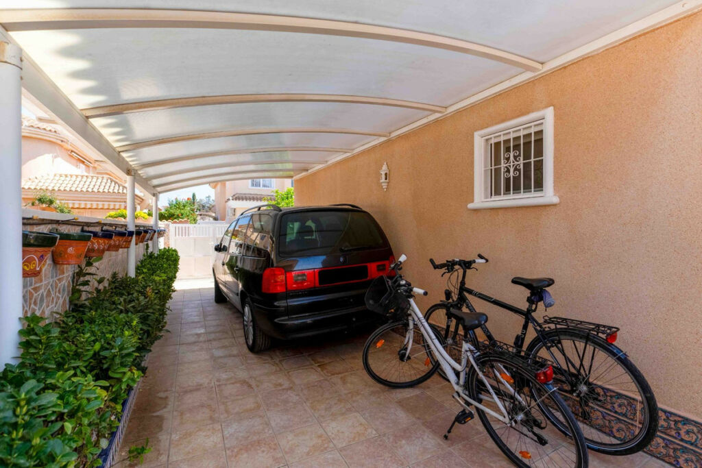 Detached Villa Punta Prima Alicante - zdjęcie 3