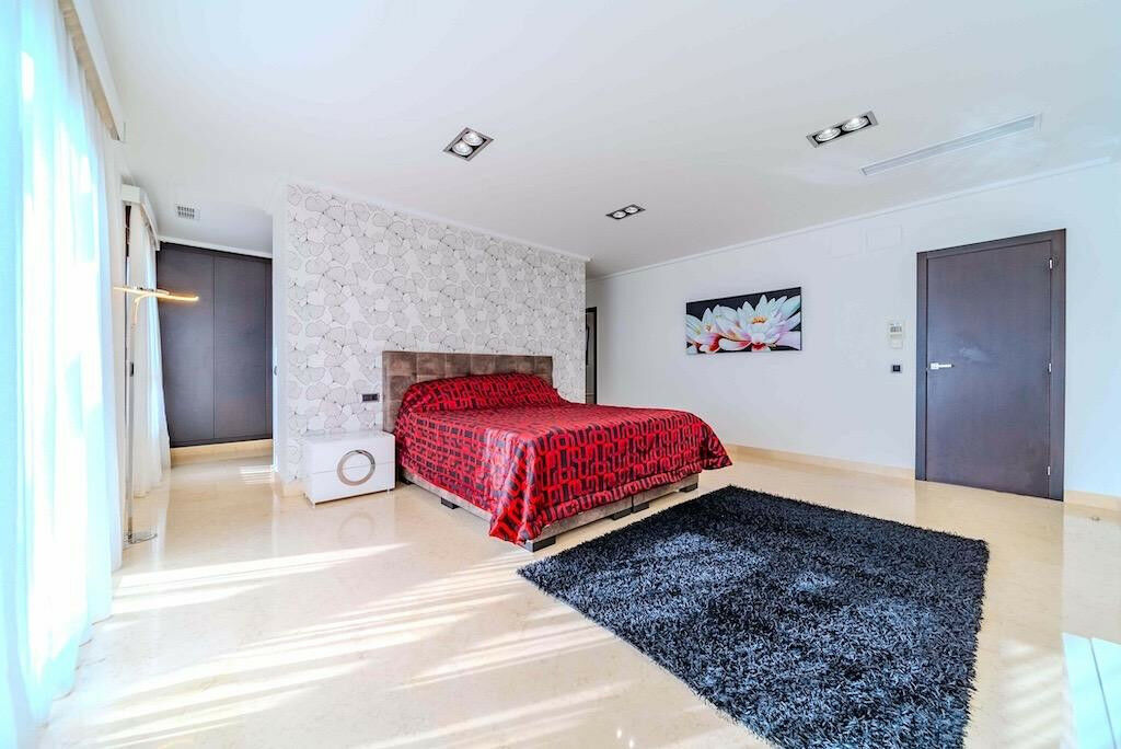 Detached Villa Cabo Roig Alicante - image 46