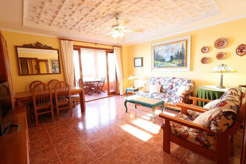 Middle Floor Apartment Torrevieja Alicante - image 6