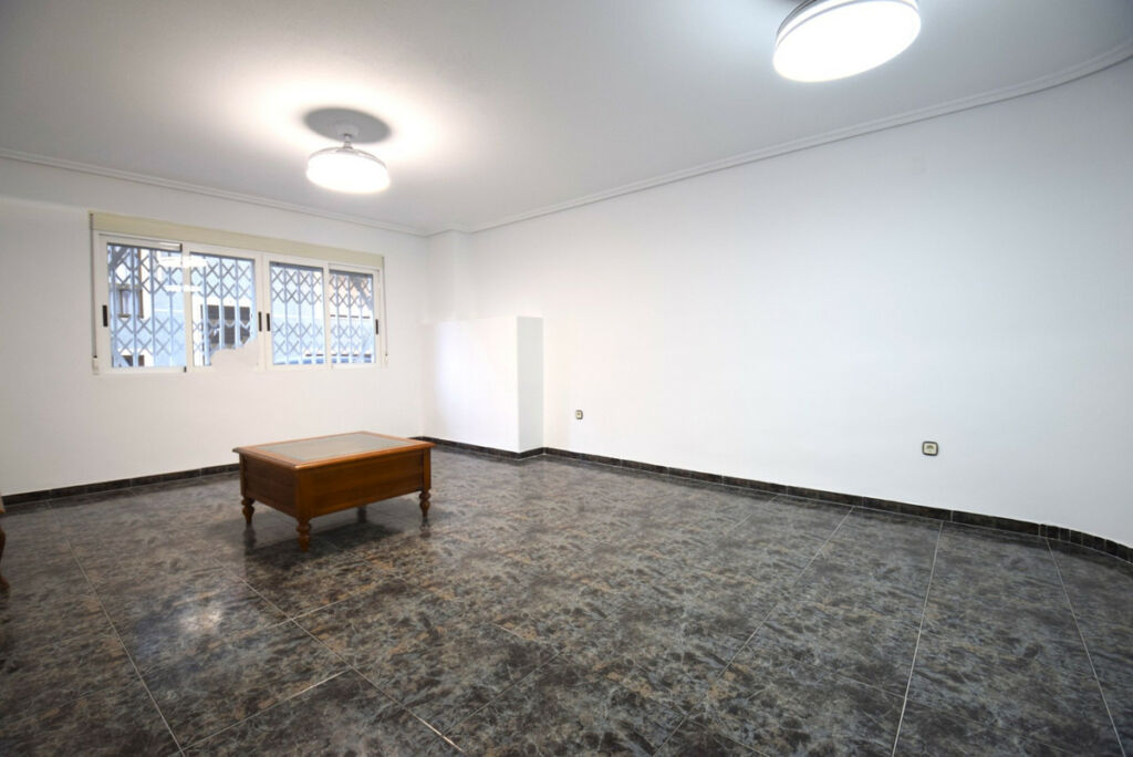 Ground Floor Apartment Guardamar del Segura Alicante - image 7
