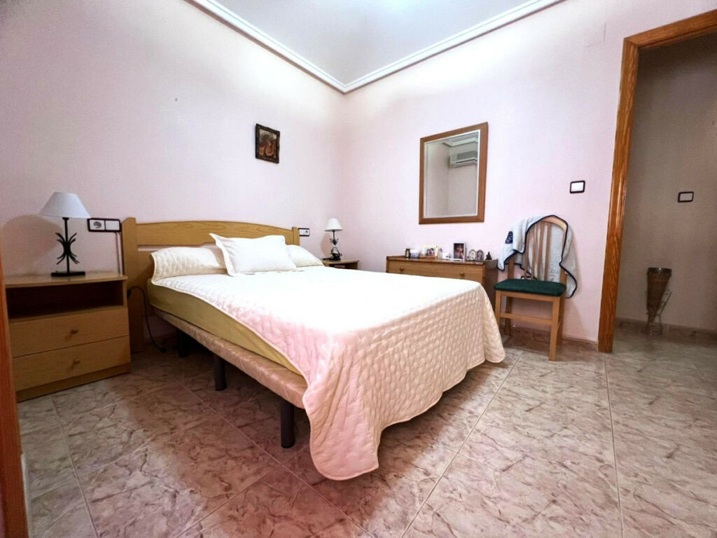 Middle Floor Apartment Guardamar del Segura Alicante - Bild 7
