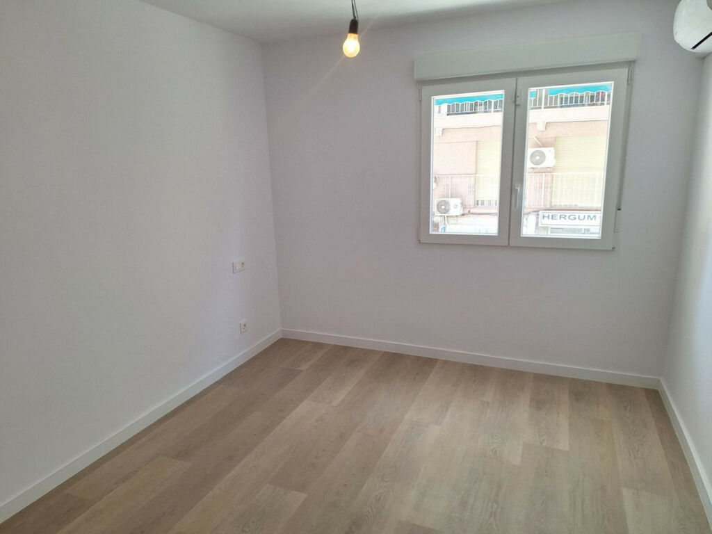 Ground Floor Apartment Benidorm Alicante - Bild 8