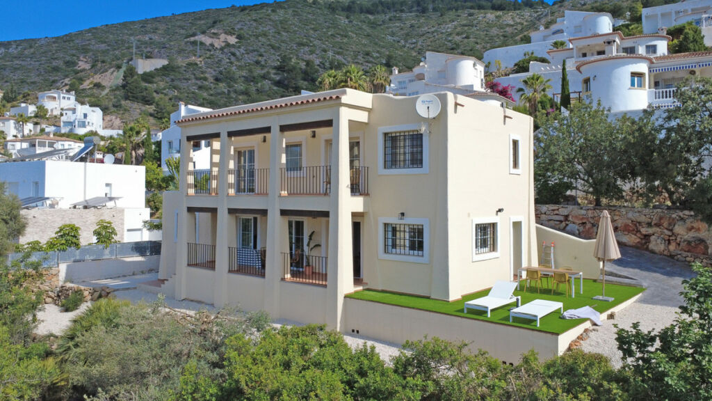 Detached Villa Jalon Alicante