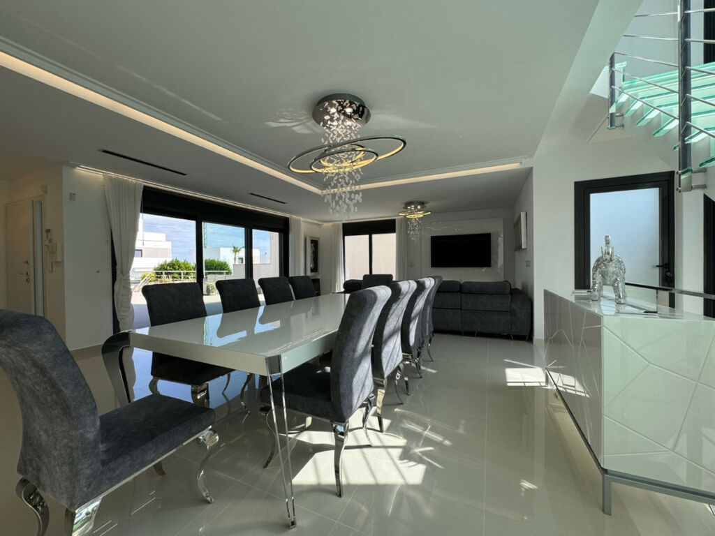Detached Villa San Miguel de Salinas Alicante - imagen 11