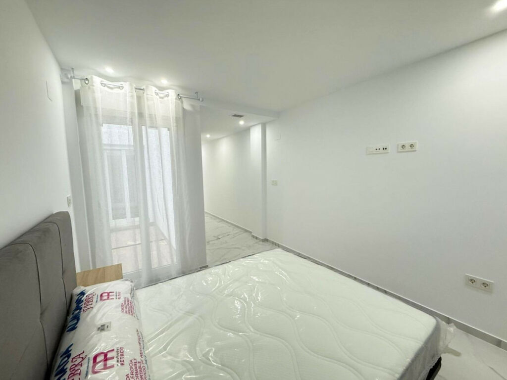 Middle Floor Apartment Parque de las Naciones Alicante - Bild 12