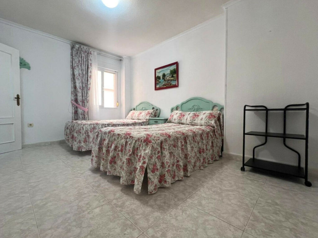 Middle Floor Apartment Playa de los Locos Alicante - Bild 12