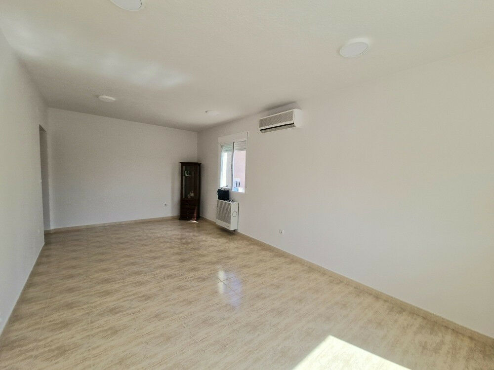 Semi-Detached House La Nucia Alicante - image 12