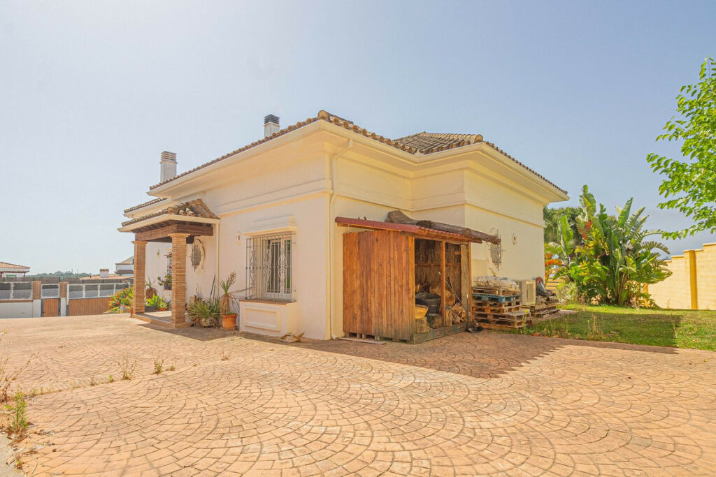 Detached Villa Pueblo Nuevo de Guadiaro Cádiz - zdjęcie 13