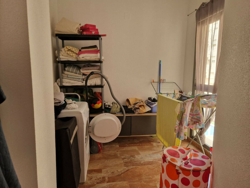 Middle Floor Apartment Torrevieja Alicante - imagen 13