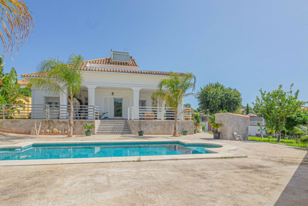 Detached Villa Pueblo Nuevo de Guadiaro Cádiz - zdjęcie 6