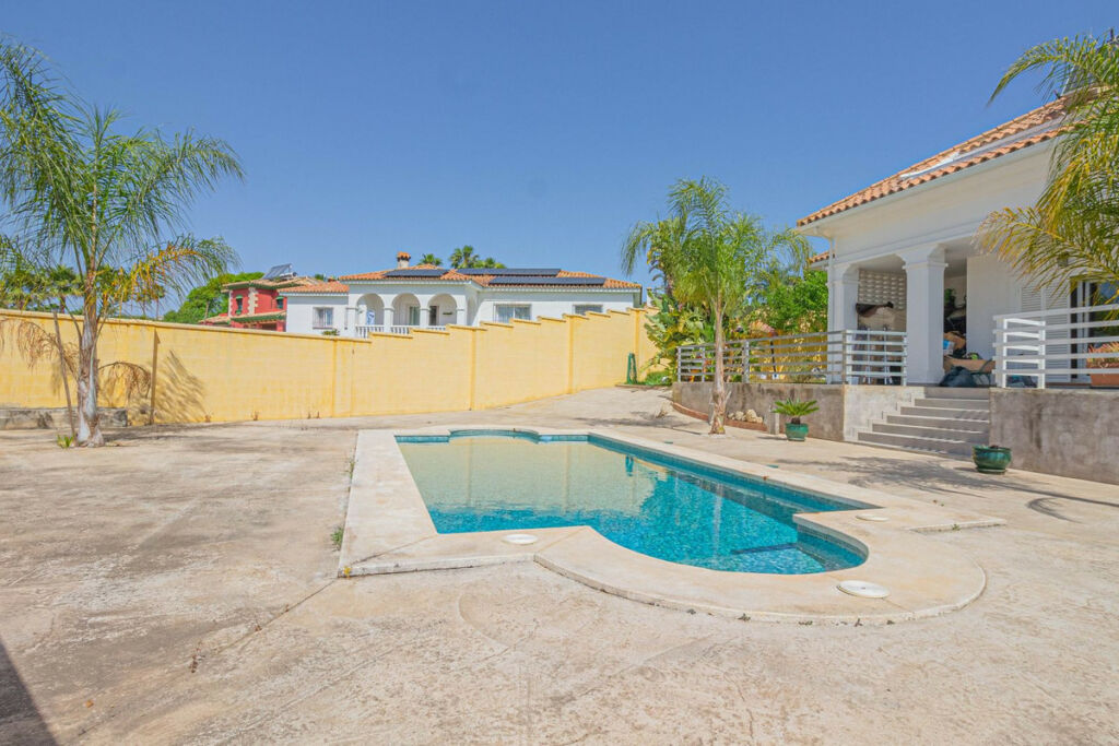 Detached Villa Pueblo Nuevo de Guadiaro Cádiz - zdjęcie 14