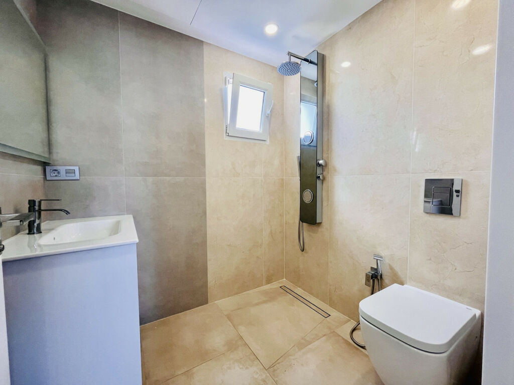 Detached Villa Los Balcones Alicante - Bild 16