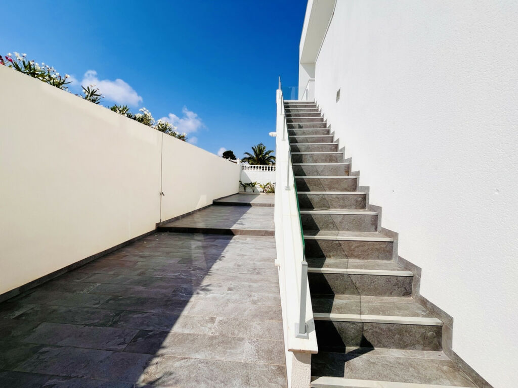 Detached Villa Los Balcones Alicante - Bild 17