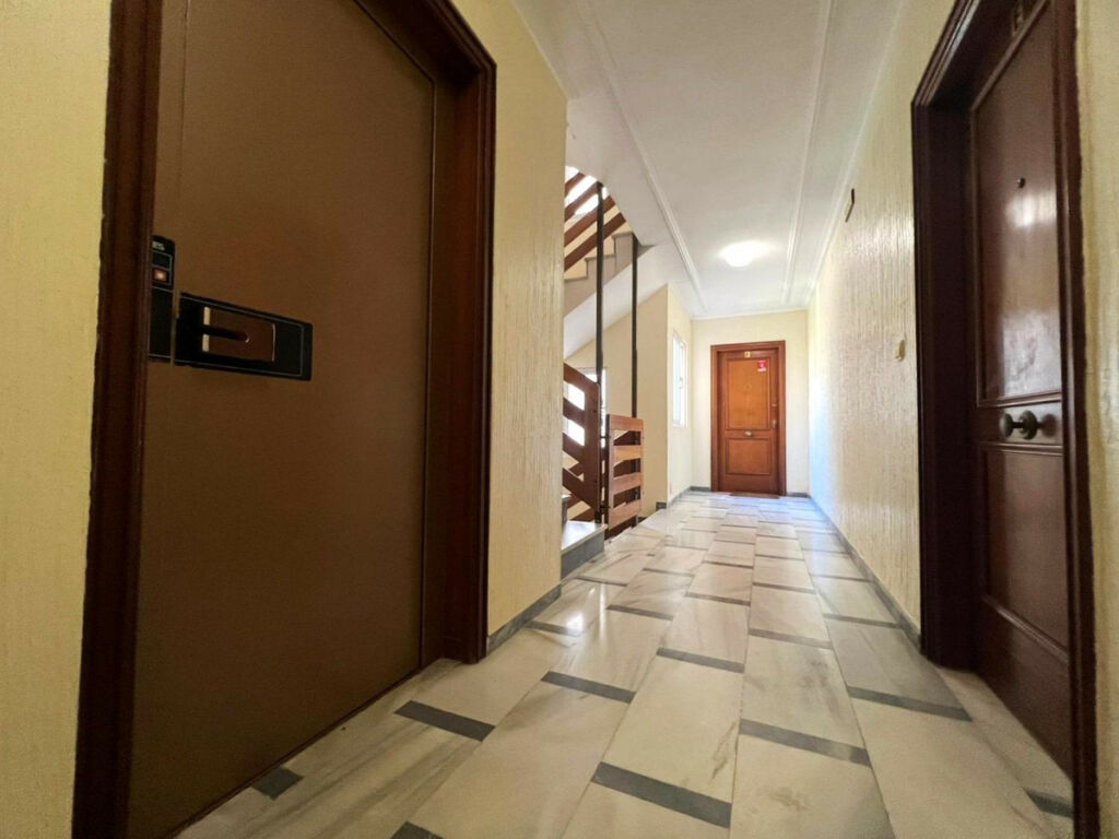 Middle Floor Apartment Playa de los Locos Alicante - Bild 18