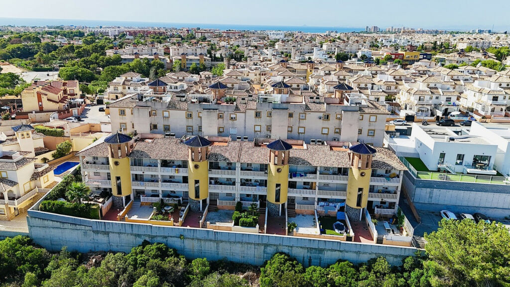 Ground Floor Apartment Cabo Roig Alicante - Bild 2