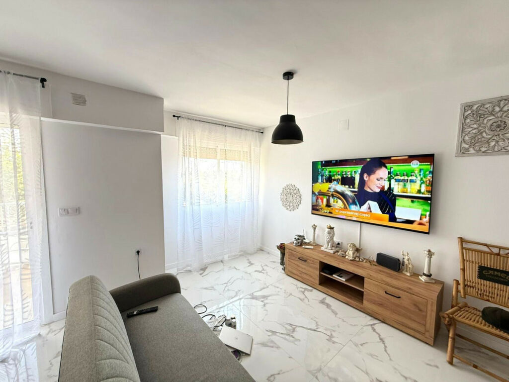 Middle Floor Apartment Punta Prima Alicante - Bild 2