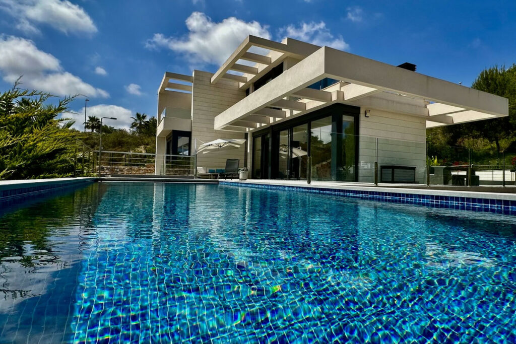 Detached Villa Las Colinas Golf Alicante - image 2