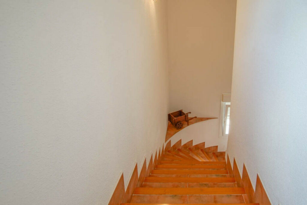 Detached Villa Los Pinos Alicante - image 21