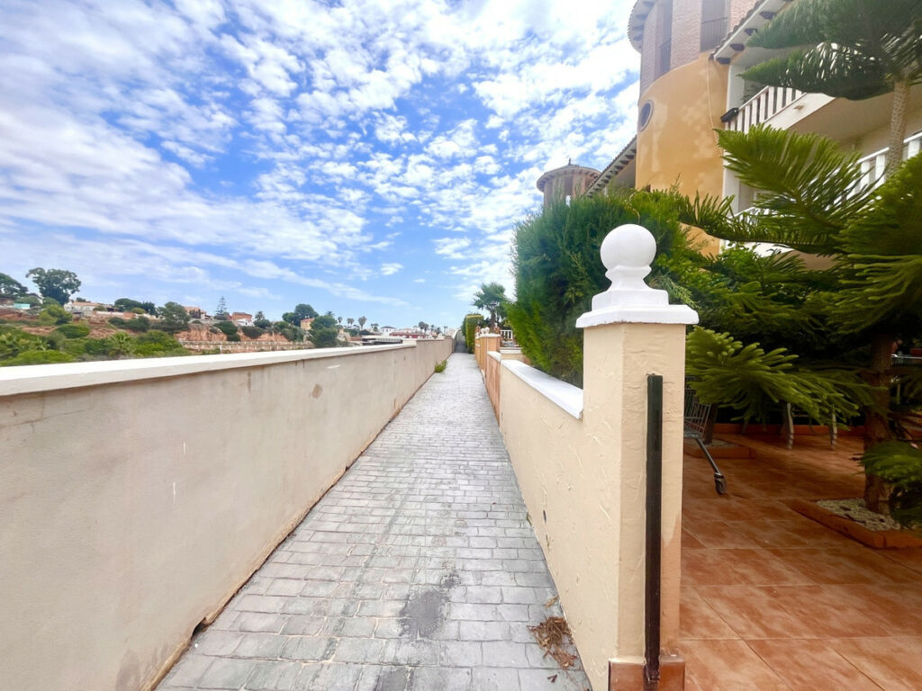 Ground Floor Apartment Cabo Roig Alicante - Bild 24