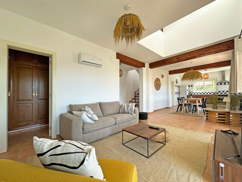 Detached Villa Jalon Alicante - image 22