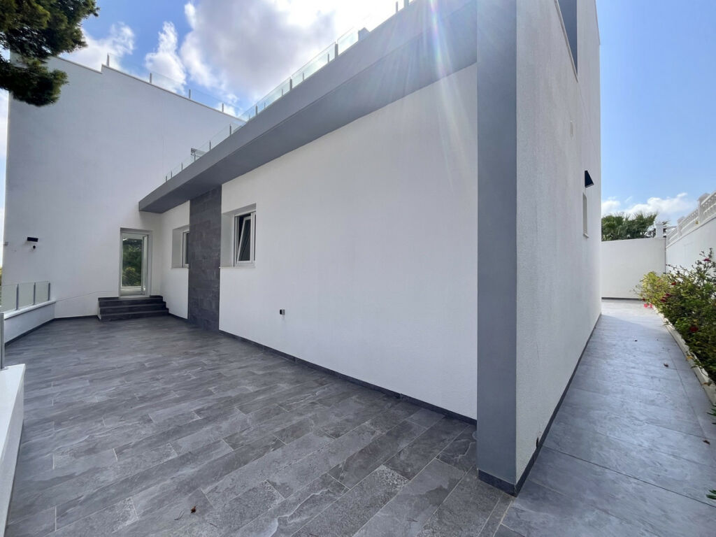 Detached Villa Los Balcones Alicante - Bild 24