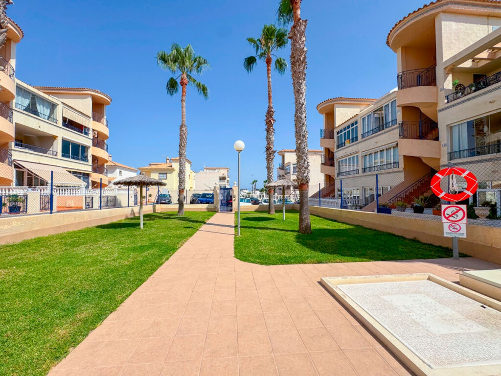 Middle Floor Apartment Los Altos Alicante - imagen 29
