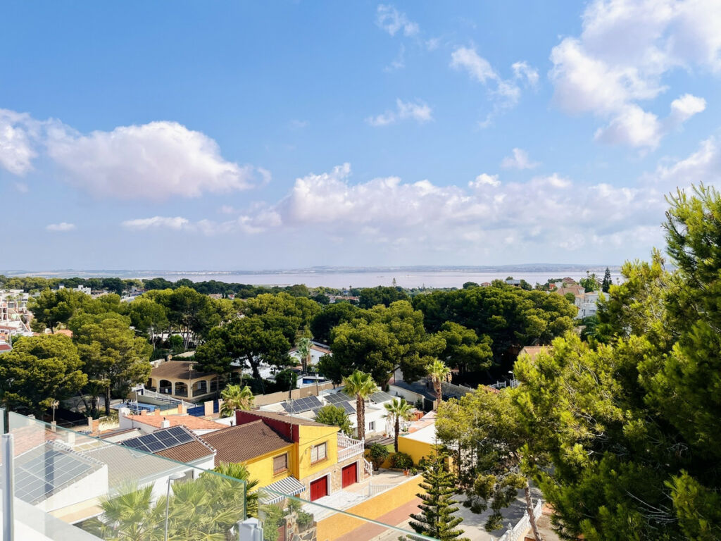 Detached Villa Los Balcones Alicante - Bild 3
