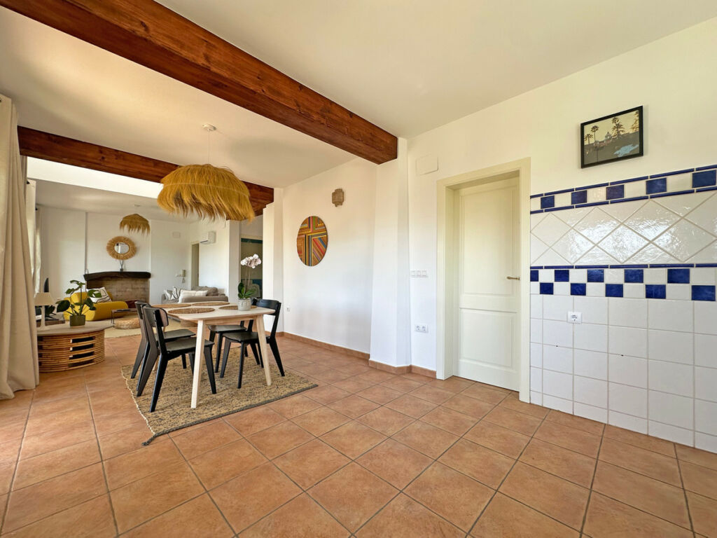 Detached Villa Jalon Alicante - image 30