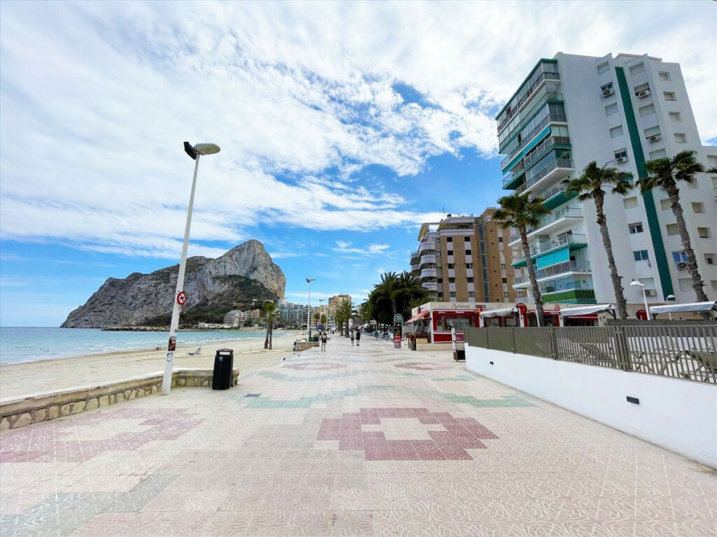 Middle Floor Apartment Calpe Alicante - imagen 4