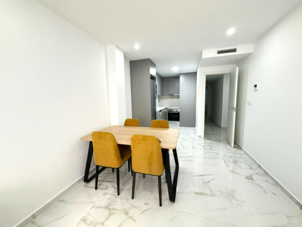 Middle Floor Apartment Parque de las Naciones Alicante - Bild 4