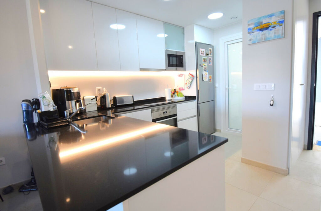 Middle Floor Apartment Playa Flamenca Alicante - Bild 8