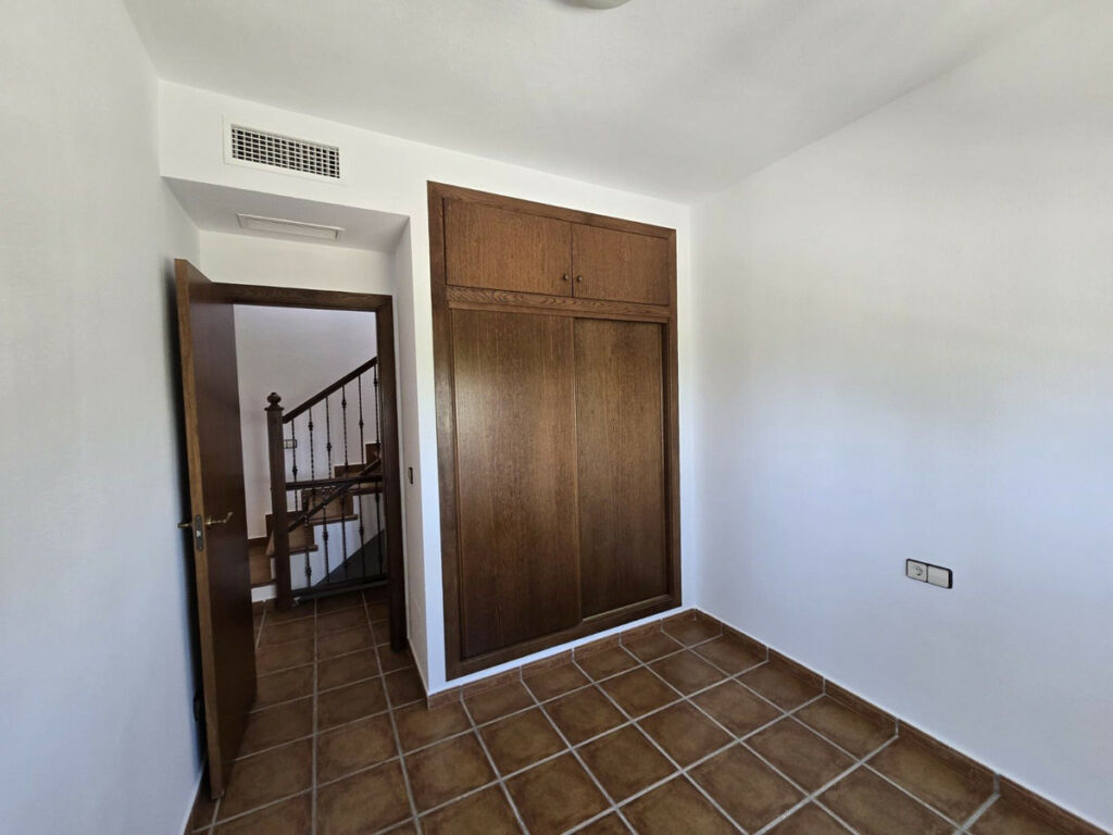 Detached Villa La Finca Golf Alicante - image 10