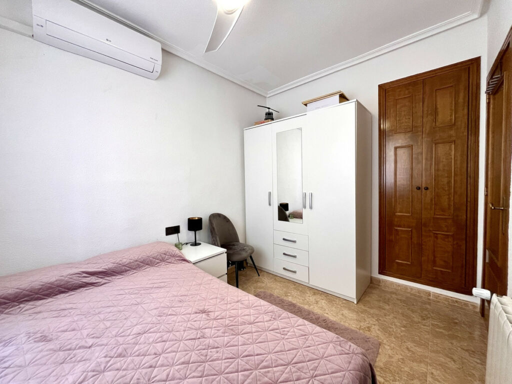 Townhouse Los Dolses Alicante - Bild 12