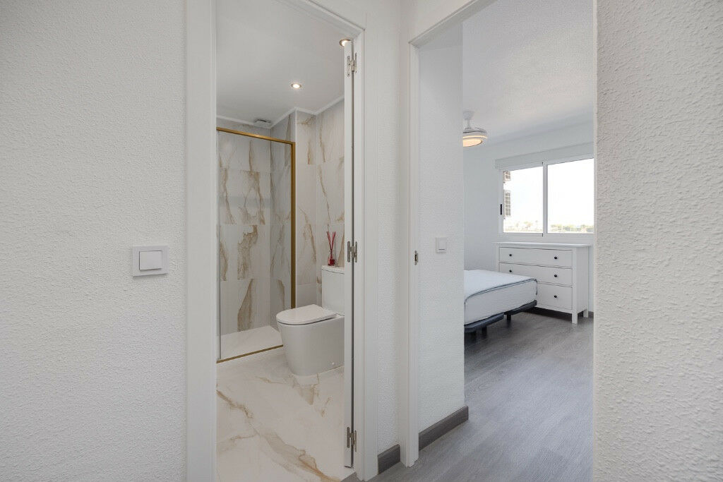 Middle Floor Apartment Punta Prima Alicante - zdjęcie 16