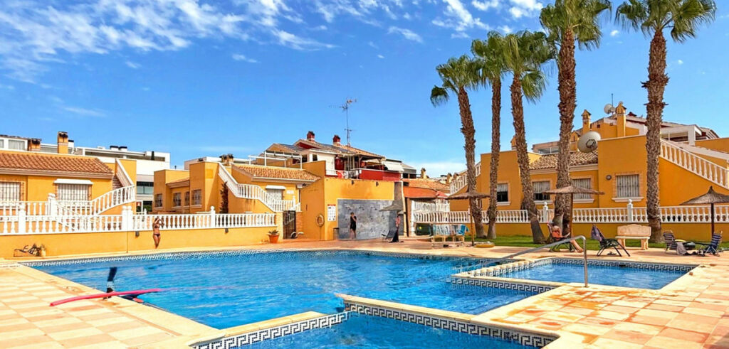 Townhouse Torrevieja Alicante - imagen 2