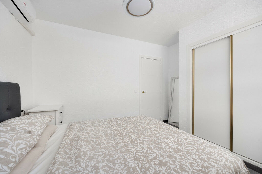 Middle Floor Apartment Punta Prima Alicante - zdjęcie 20
