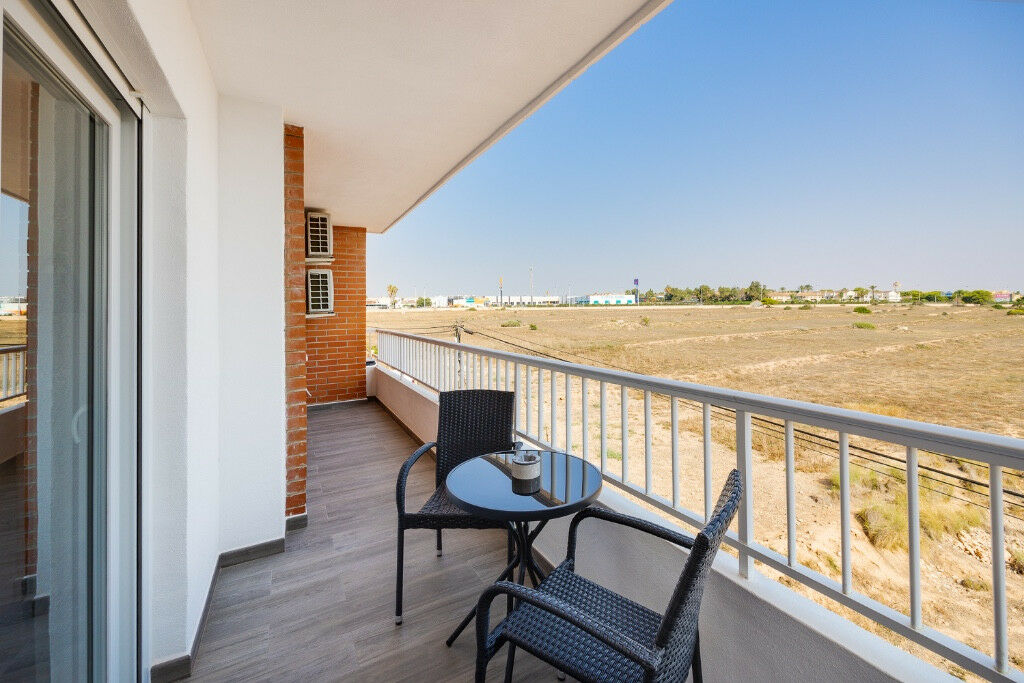 Middle Floor Apartment Punta Prima Alicante - zdjęcie 30