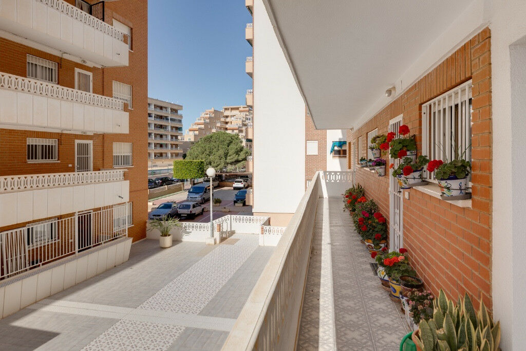 Middle Floor Apartment Punta Prima Alicante - zdjęcie 36