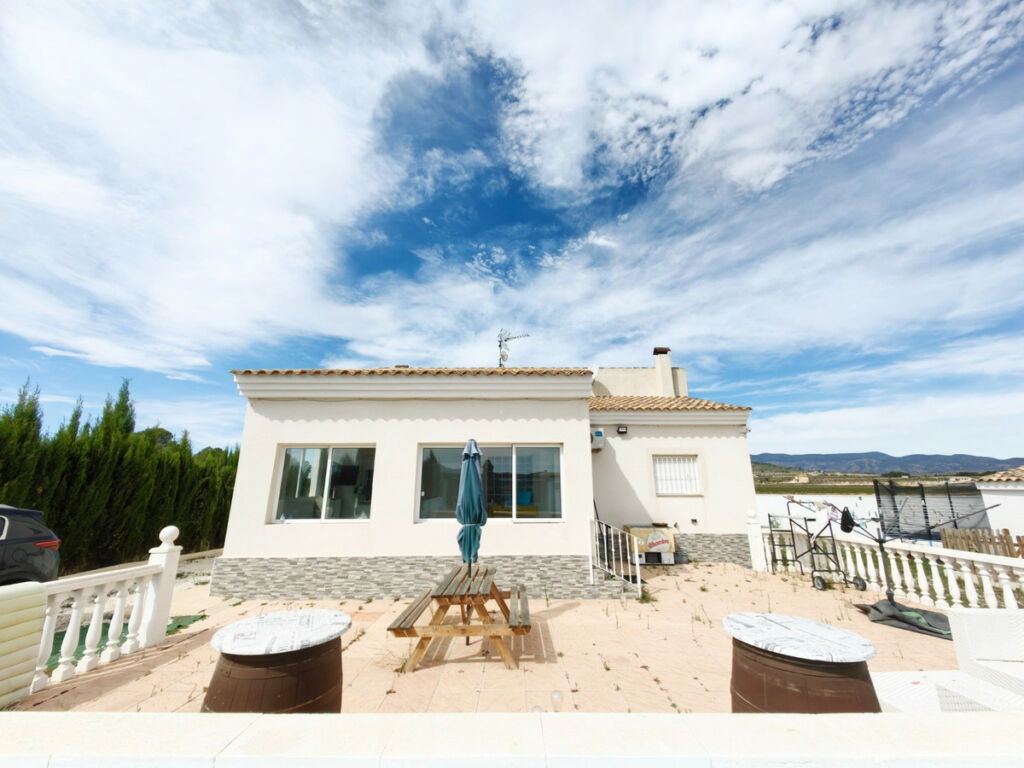 Detached Villa Pinoso Alicante - imagen 5