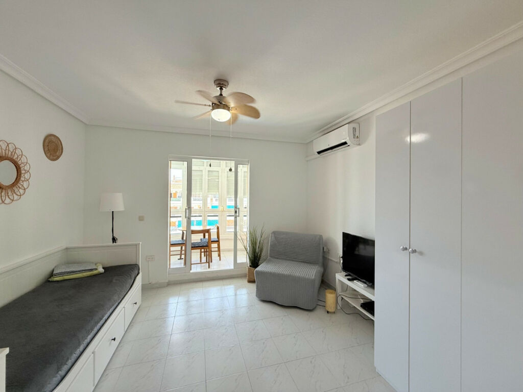 Middle Floor Apartment La Mata Alicante - Bild 5