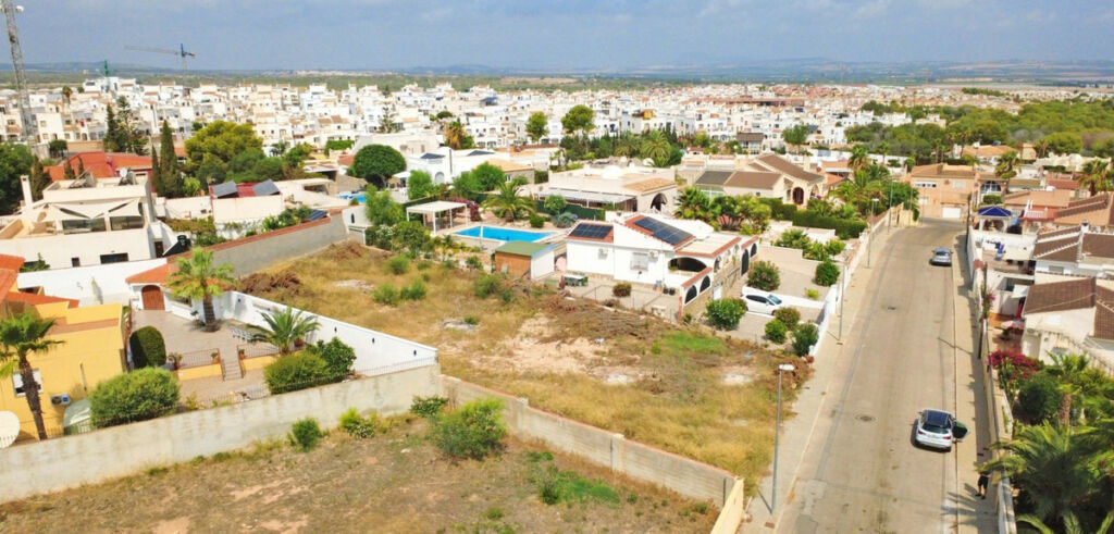 Land Torrevieja Alicante - imagen 6