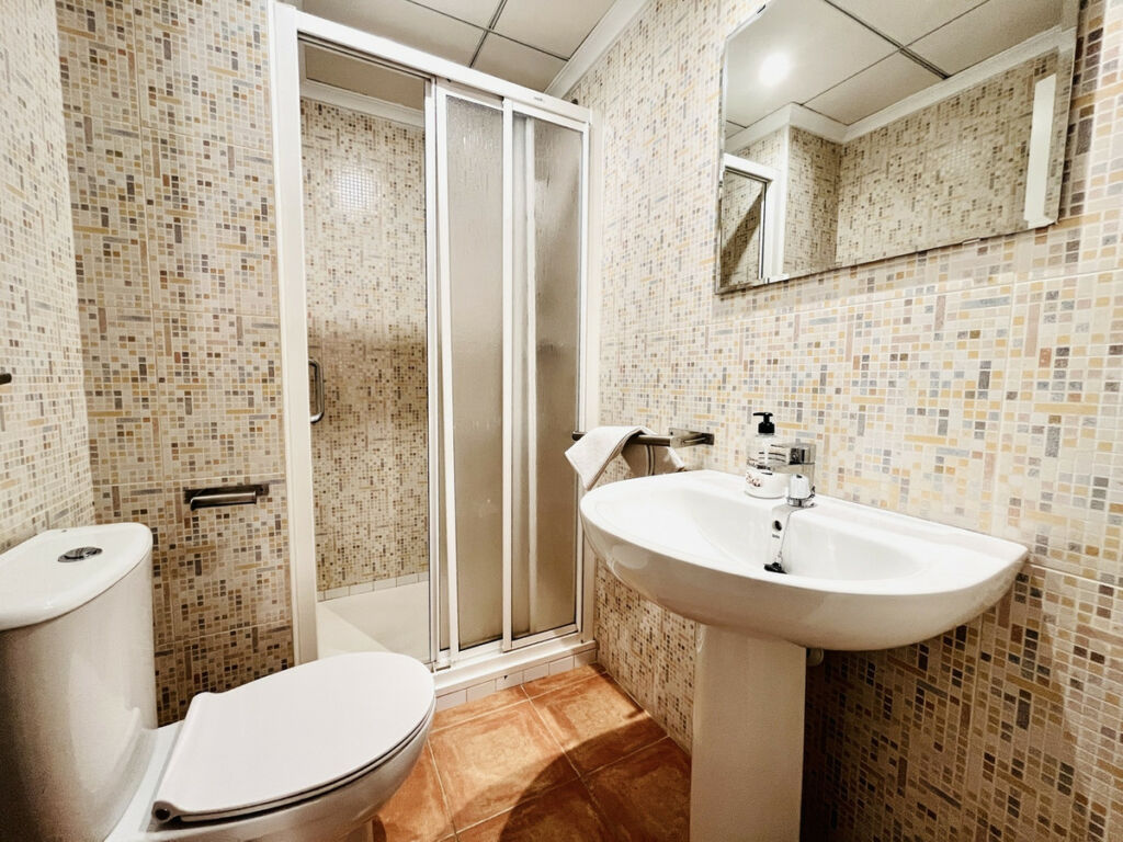 Middle Floor Apartment Guardamar del Segura Alicante - Bild 7