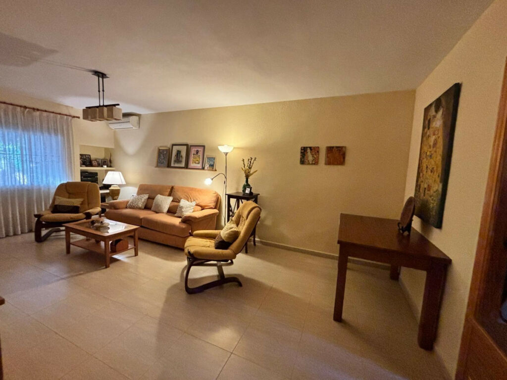 Ground Floor Apartment Campoamor Alicante - image 8