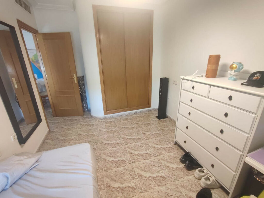 Middle Floor Apartment Torrevieja Alicante - zdjęcie 10