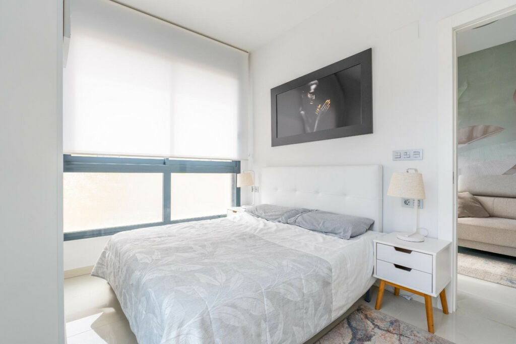 Middle Floor Apartment Torrevieja Alicante - zdjęcie 10