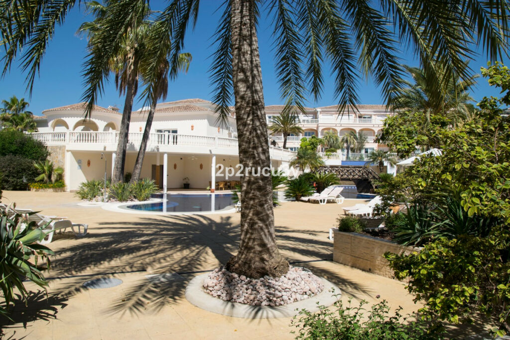 Ground Floor Apartment La Fustera Alicante - image 10