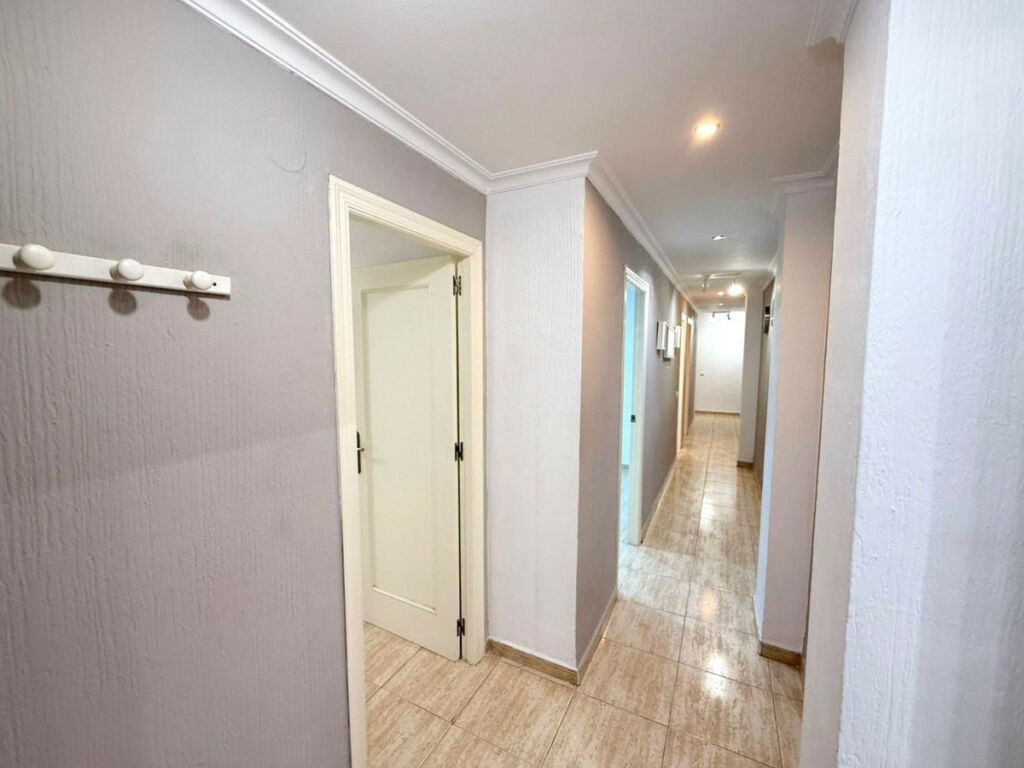 Middle Floor Apartment Torrevieja Alicante - zdjęcie 11