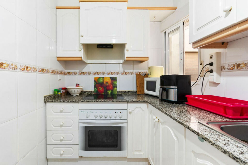 Middle Floor Apartment Torrevieja Alicante - zdjęcie 7